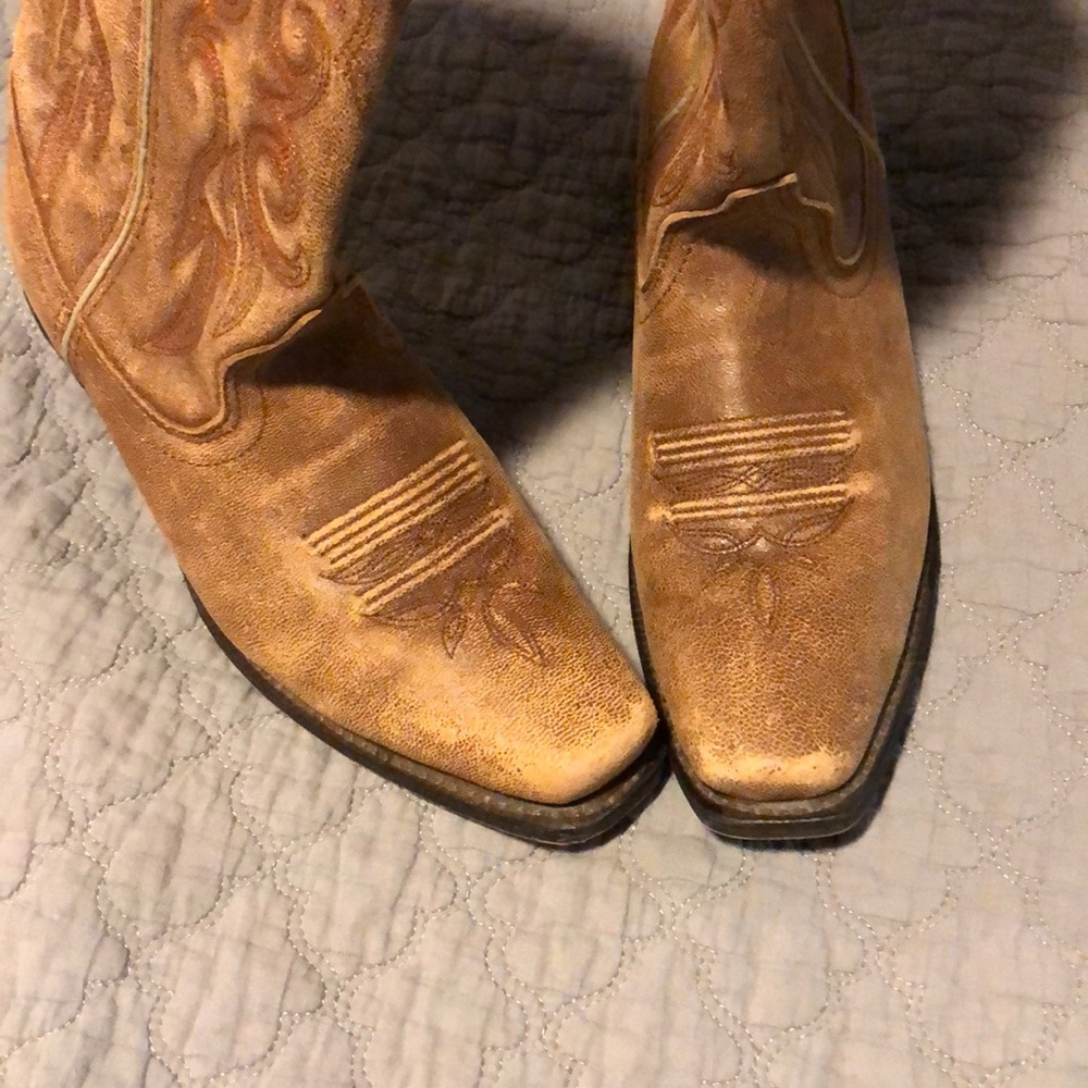 Women’s Laredo boots